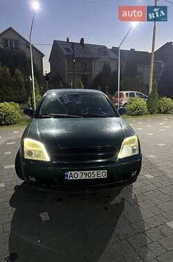 Седан Opel Vectra 2004 в 