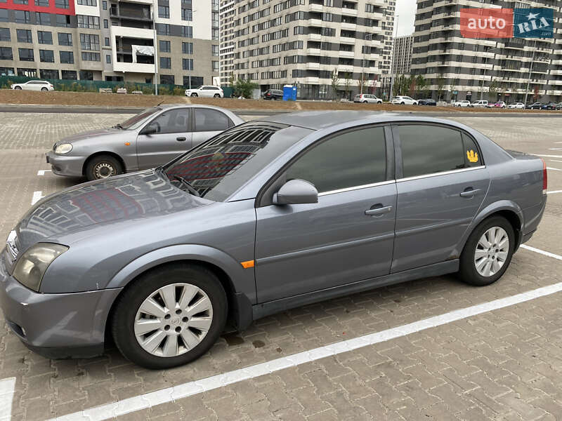 Седан Opel Vectra 2003 в Києві