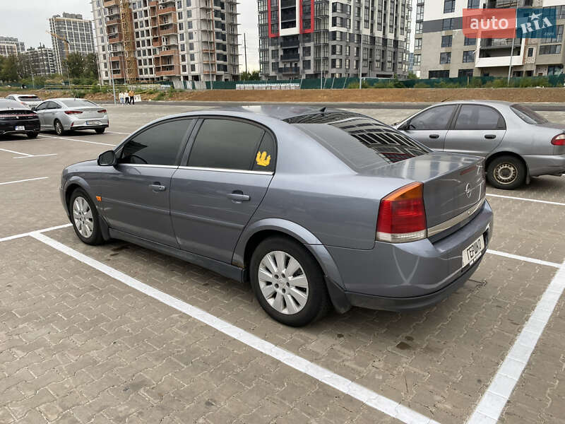 Седан Opel Vectra 2003 в Києві