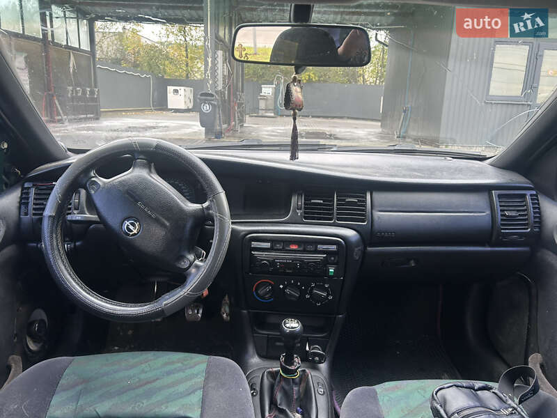 Седан Opel Vectra 1996 в Трускавце фото 7 Седан Opel Vectra 1996 в Трускавце
