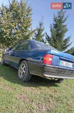 Седан Opel Vectra 1990 в Львове