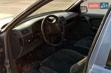 Седан Opel Vectra 1989 в Ходорове