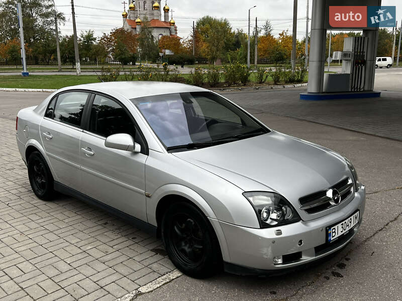 Седан Opel Vectra 2005 в Кременчуге