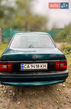 Седан Opel Vectra 1995 в Умани