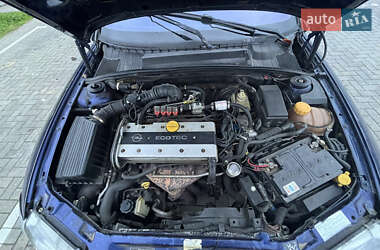 Седан Opel Vectra 1996 в 