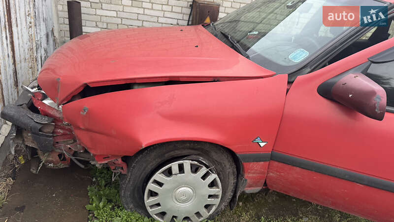 Седан Opel Vectra 1995 в Львове