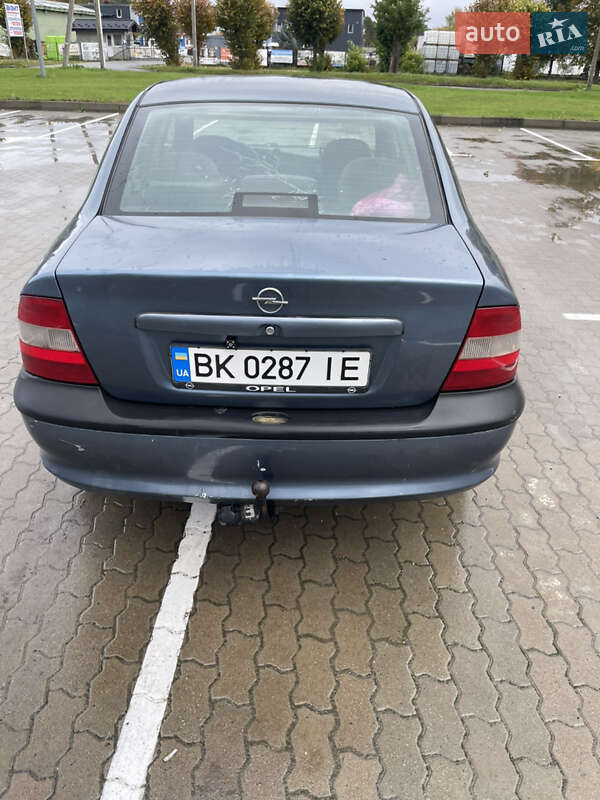 Седан Opel Vectra 1998 в Бродах