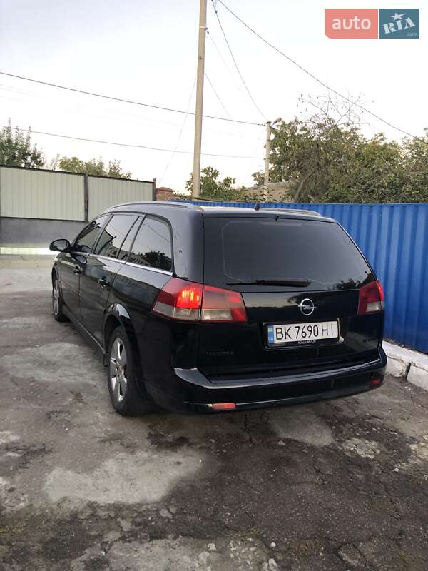 Универсал Opel Vectra 2004 в Смолином