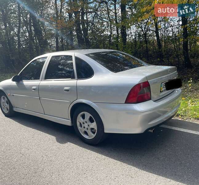 Седан Opel Vectra 2000 в Вінниці