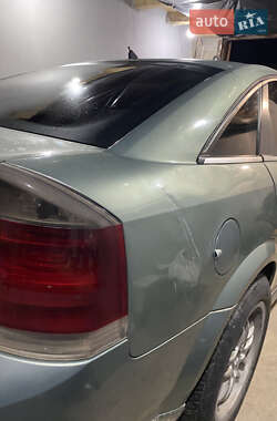Лифтбек Opel Vectra 2004 в 