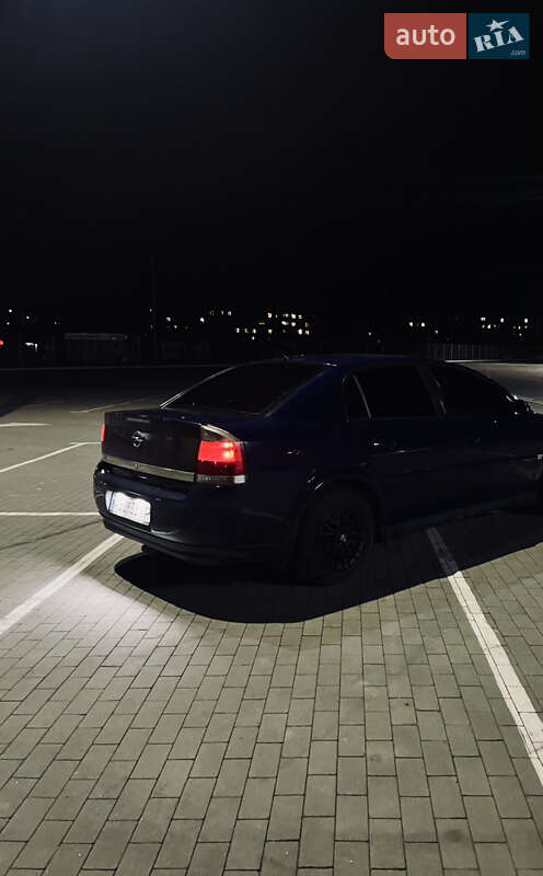 Седан Opel Vectra 2004 в Черкассах