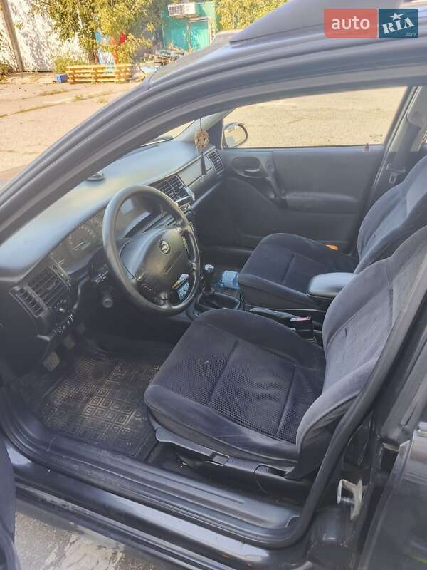 Универсал Opel Vectra 2002 в Киеве