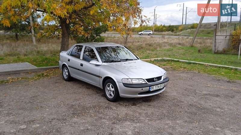 Седан Opel Vectra 1997 в Вознесенске