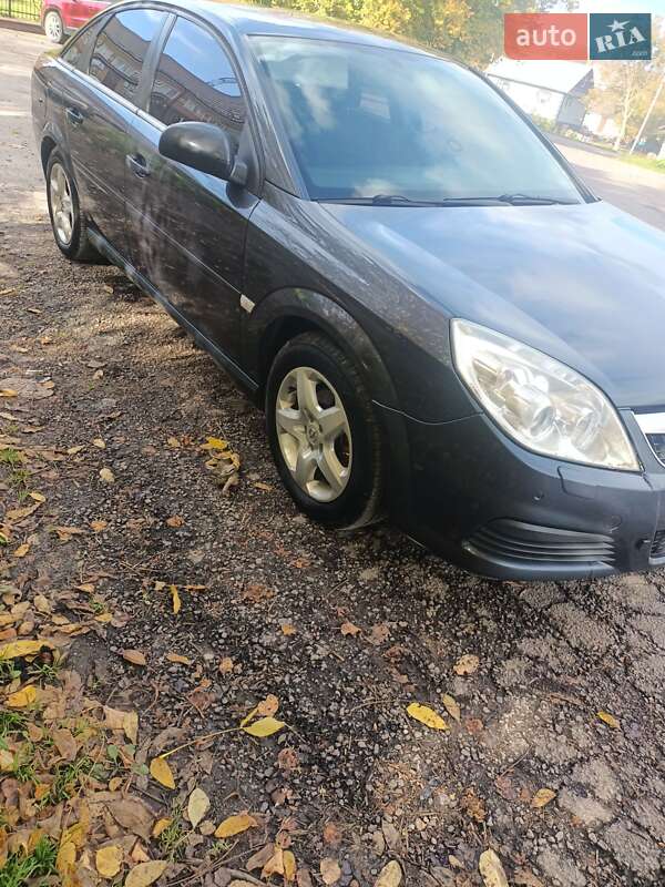 Седан Opel Vectra 2007 в Дубні