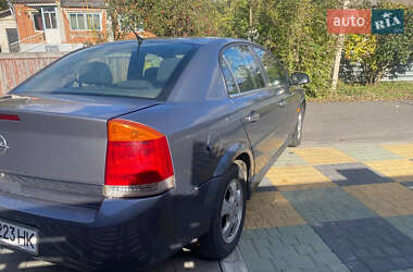 Седан Opel Vectra 2004 в  фото 5 Седан Opel Vectra 2004 в
