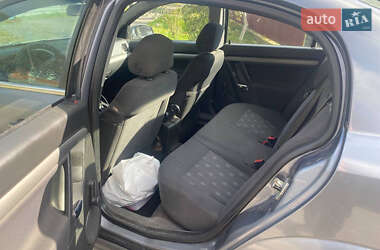 Седан Opel Vectra 2004 в  фото 12 Седан Opel Vectra 2004 в