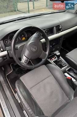 Лифтбек Opel Vectra 2003 в  фото 8 Лифтбек Opel Vectra 2003 в