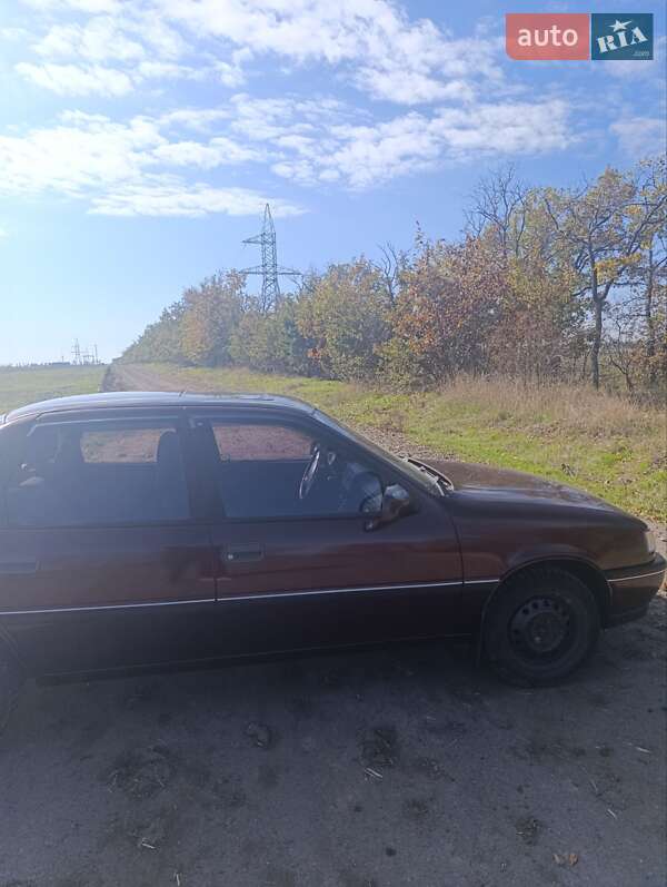 Седан Opel Vectra 1990 в Одессе