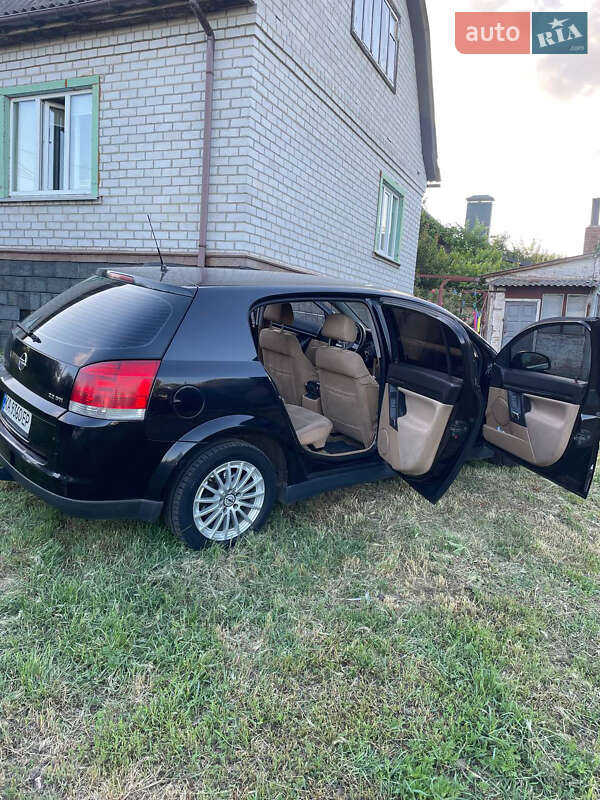 Ліфтбек Opel Vectra 2003 в Золотоноші