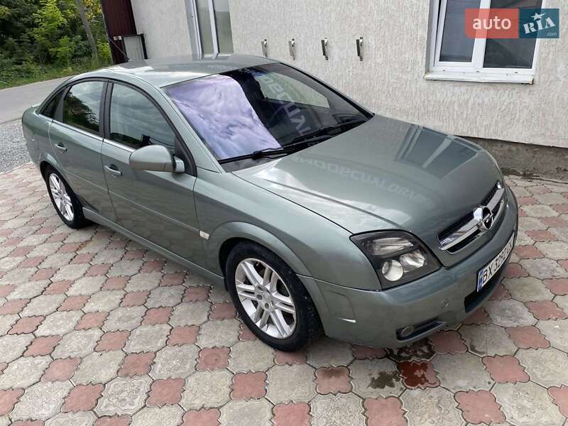 Лифтбек Opel Vectra 2003 в Каменец-Подольском