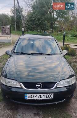 Седан Opel Vectra 2001 в Гусятині