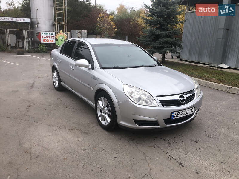 Седан Opel Vectra 2005 в Виннице