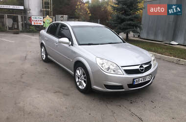 Седан Opel Vectra 2005 в  фото 2 Седан Opel Vectra 2005 в