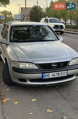 Лифтбек Opel Vectra 1999 в Николаеве