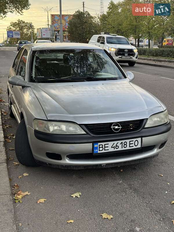 Лифтбек Opel Vectra 1999 в Николаеве фото Лифтбек Opel Vectra 1999 в Николаеве