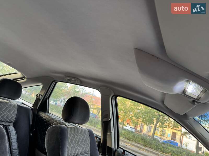 Лифтбек Opel Vectra 1999 в Николаеве фото 10 Лифтбек Opel Vectra 1999 в Николаеве