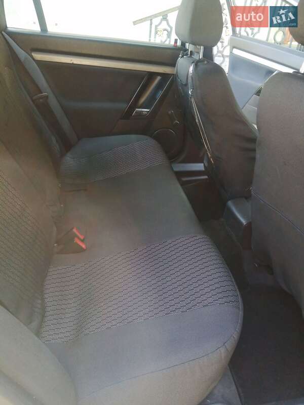 Седан Opel Vectra 2007 в Бориславе