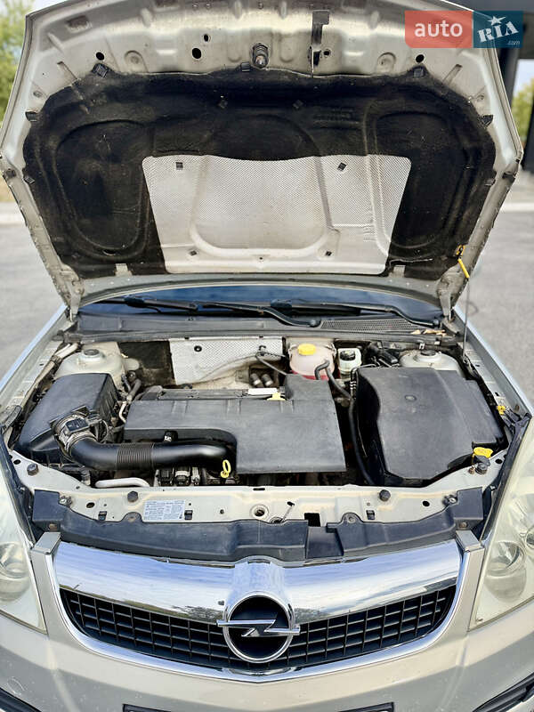 Седан Opel Vectra 2007 в Днепре