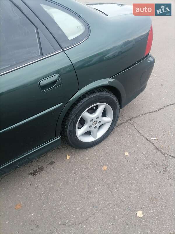 Седан Opel Vectra 1999 в Рівному фото 8 Седан Opel Vectra 1999 в Рівному