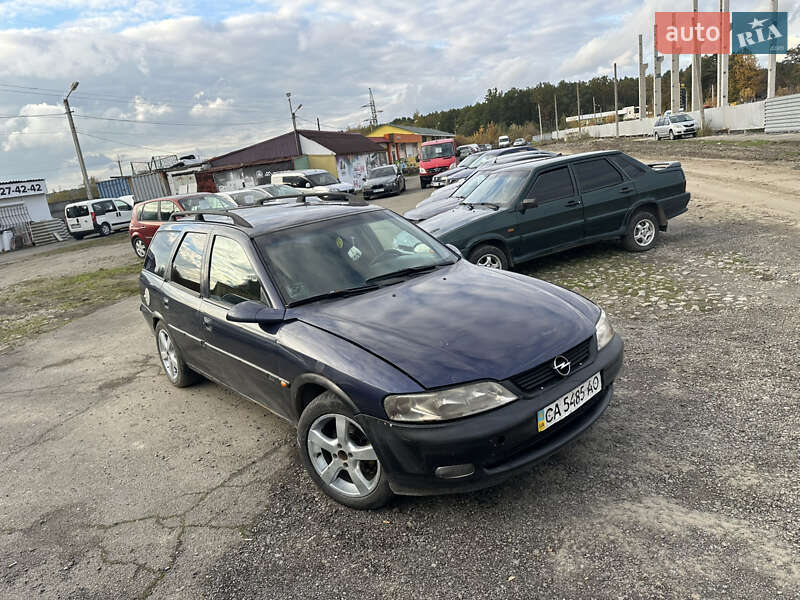 Універсал Opel Vectra 1998 в 