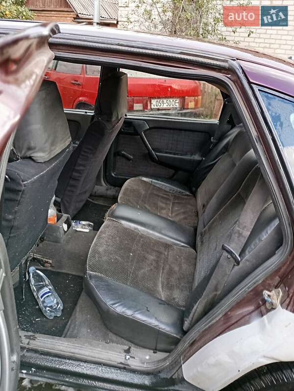 Лифтбек Opel Vectra 1991 в Помошной