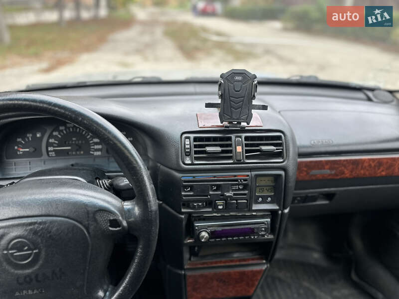 Седан Opel Vectra 1994 в Харькове