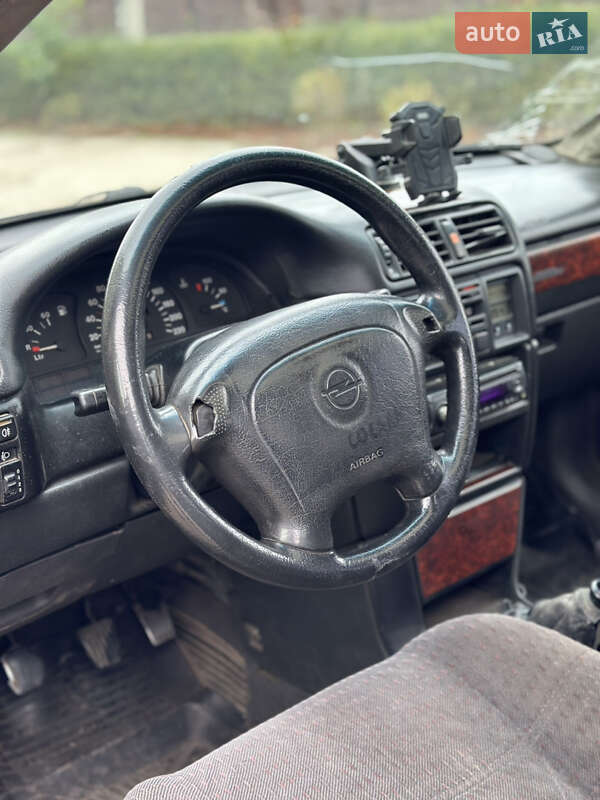 Седан Opel Vectra 1994 в Харькове