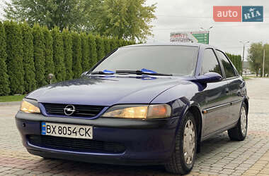 Лифтбек Opel Vectra 1997 в Дунаевцах