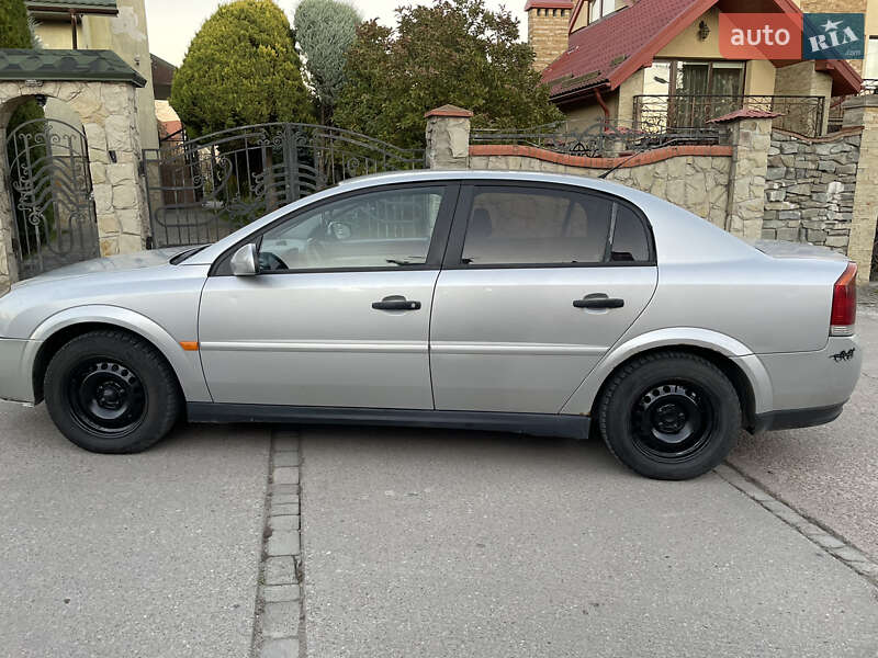 Седан Opel Vectra 2003 в Львове