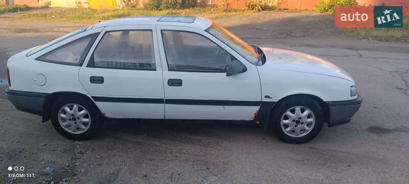 Лифтбек Opel Vectra 1991 в Виннице