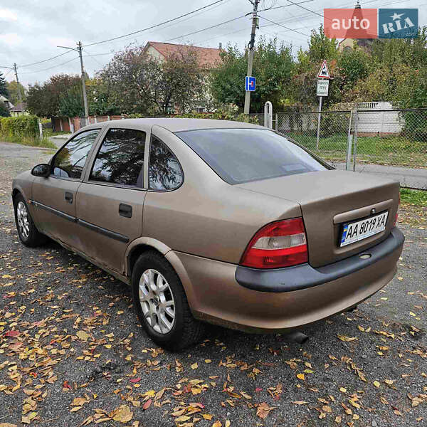 Седан Opel Vectra 1999 в Киеве фото 5 Седан Opel Vectra 1999 в Киеве