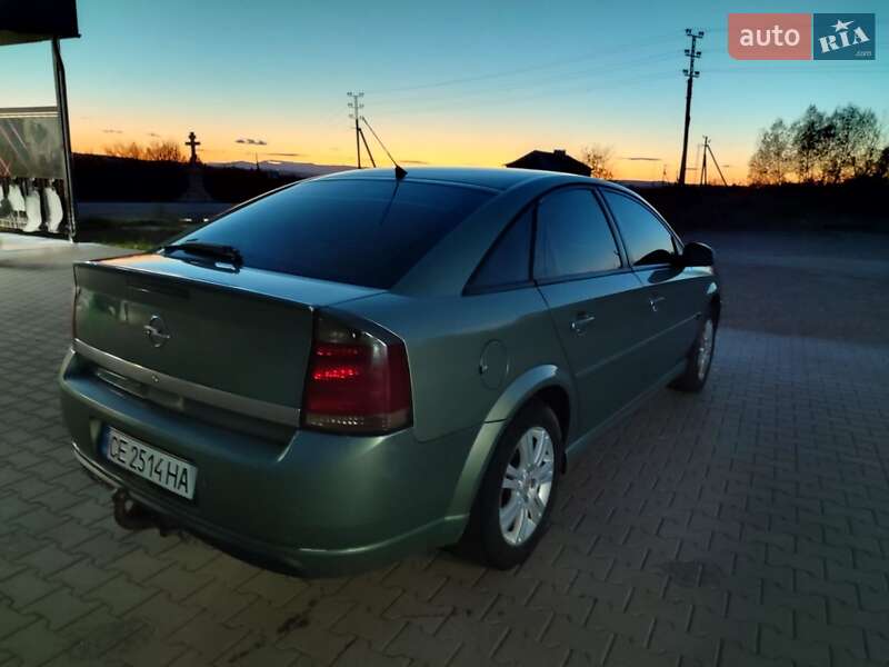 Лифтбек Opel Vectra 2005 в Черновцах