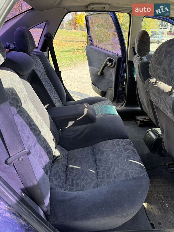 Седан Opel Vectra 1996 в Кривом Роге фото 10 Седан Opel Vectra 1996 в Кривом Роге