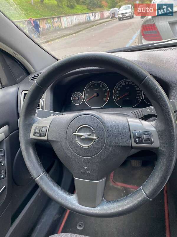 Универсал Opel Vectra 2007 в Львове
