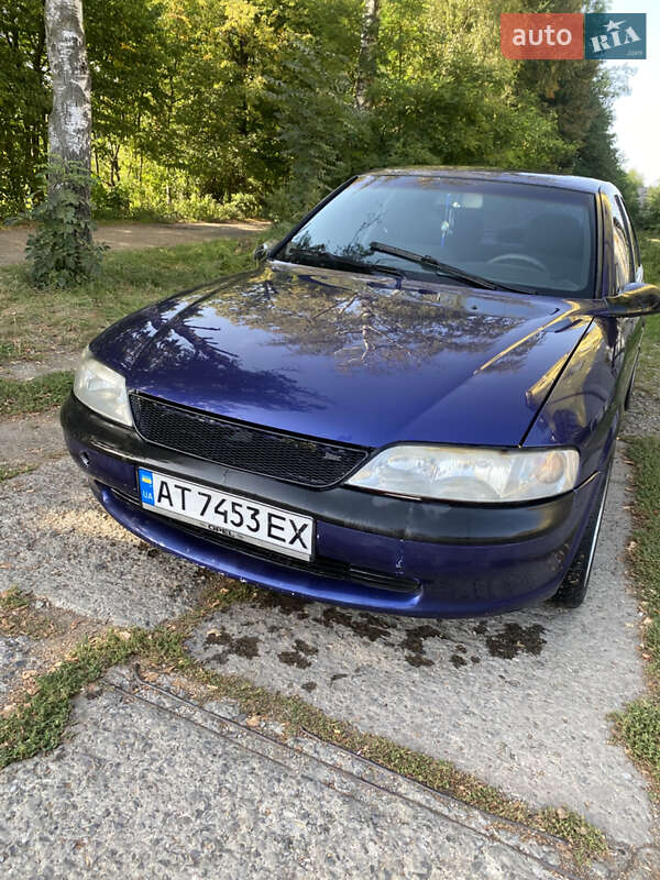 Седан Opel Vectra 1997 в Ивано-Франковске