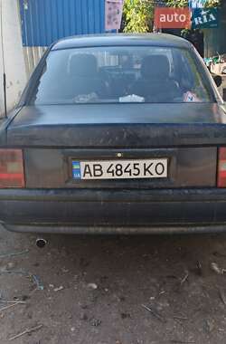 Седан Opel Vectra 1991 в  фото 2 Седан Opel Vectra 1991 в