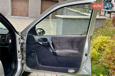 Седан Opel Vectra 1998 в  фото 17 Седан Opel Vectra 1998 в