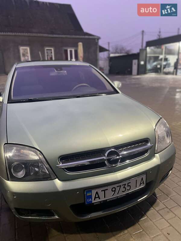 Седан Opel Vectra 2003 в Рогатині