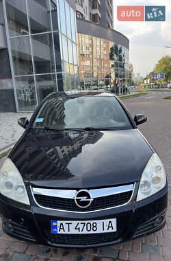 Ліфтбек Opel Vectra 2007 в  фото 3 Ліфтбек Opel Vectra 2007 в