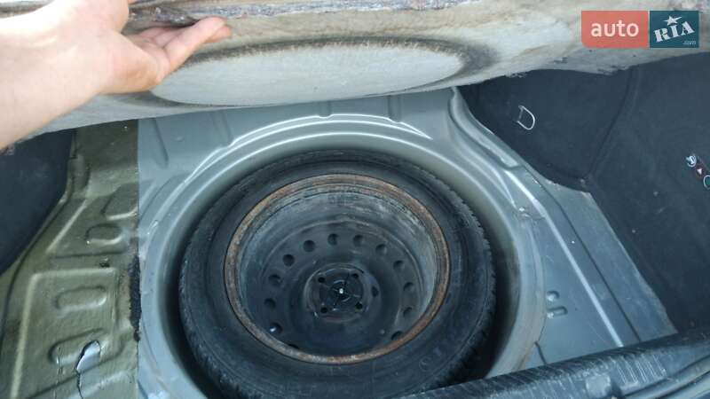 Седан Opel Vectra 1998 в Косові